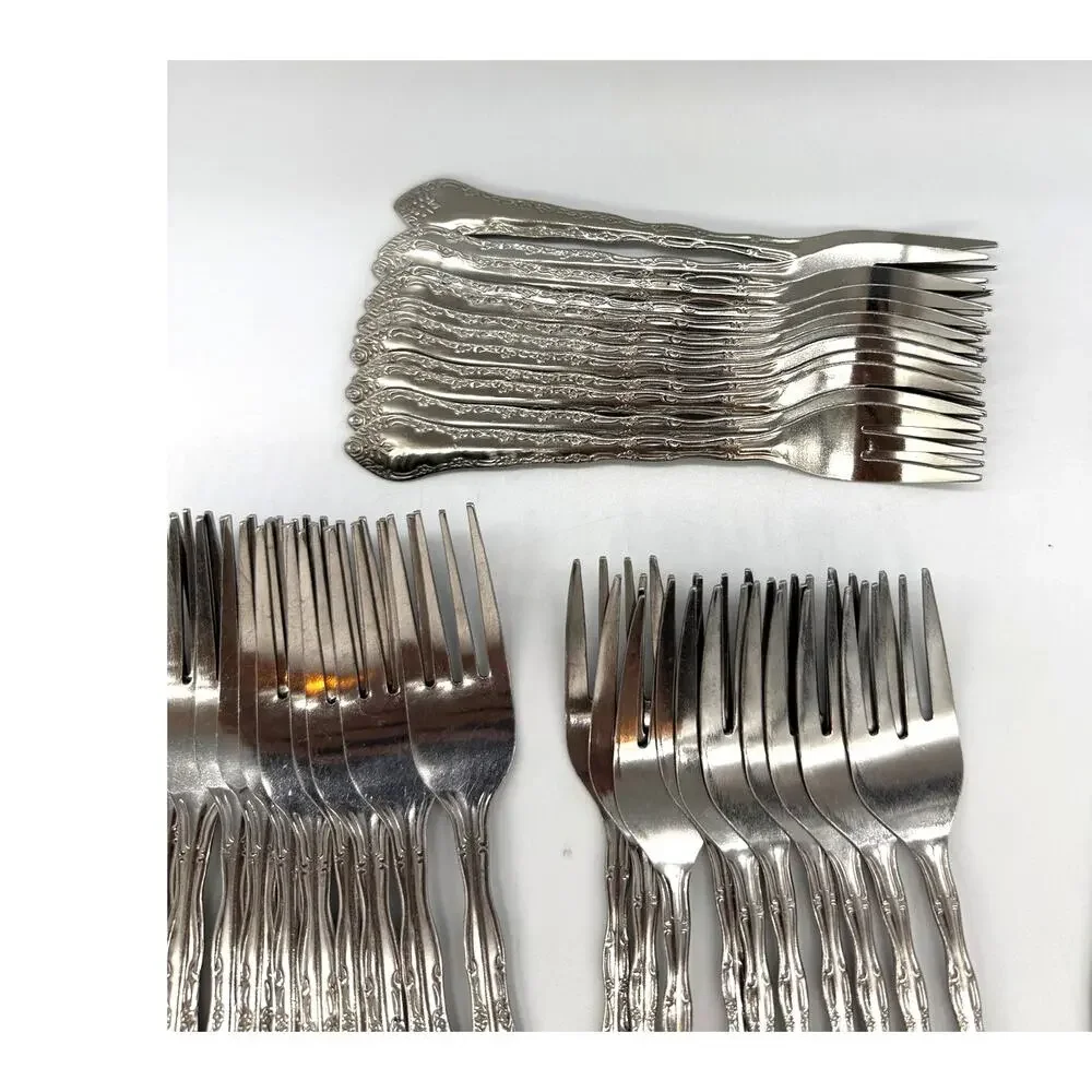 Stainless Steel Flatware 84 Pieces All Same Pattern *See Desc for Pieces